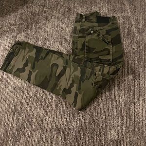Camouflage jeans